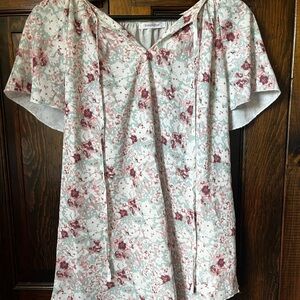 Floral Flutter Sleeve Top in Mint and Dusty Rose